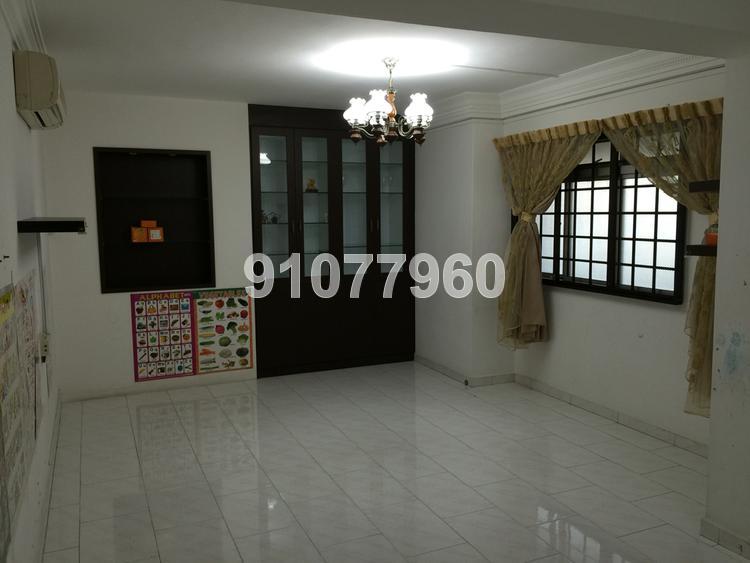 Hougang Avenue 8 thumbnail photo